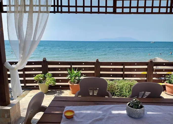Sea Side House